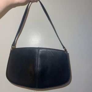 Louis VUITTON Pi Pochette Demi-Lune Black Shoulder Bag